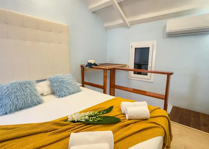 La Casa Gialla By Ca-sa Check * キオッジャ